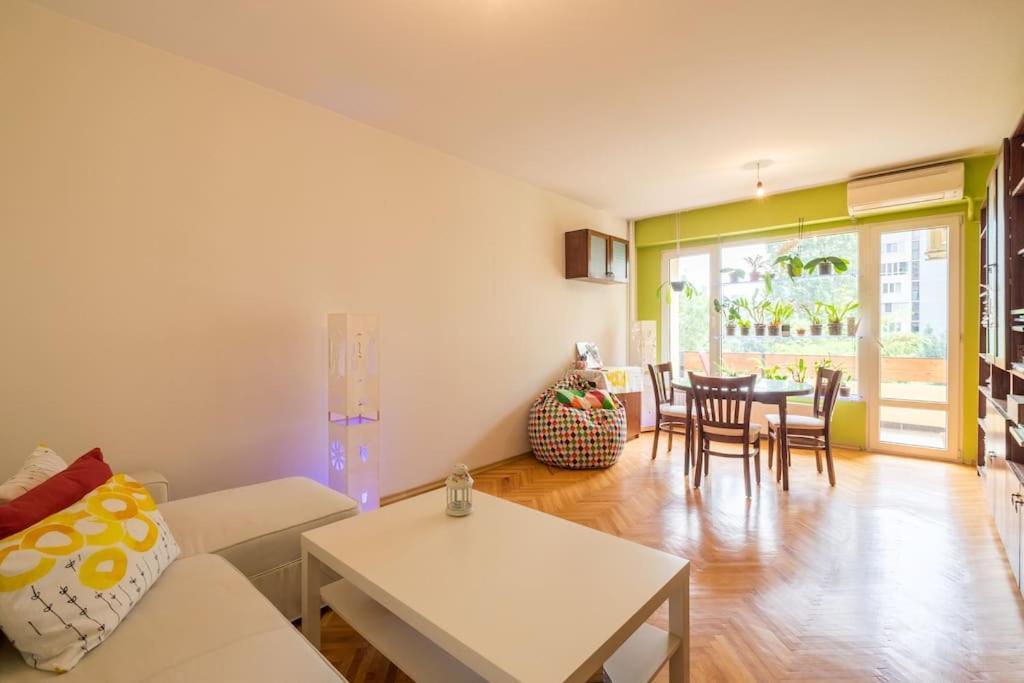 Beautiful Flat In Central Location By Flat Mаnager Sofia Exterior foto